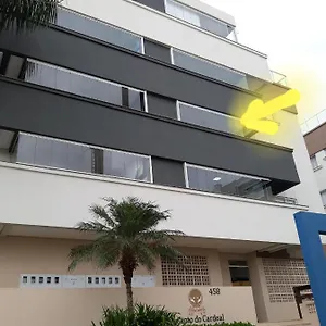  Apartamento Com 2 Quartos 5 Hóspedes - Recanto Do Cardeal - De Bombas-bombinhas Brasil