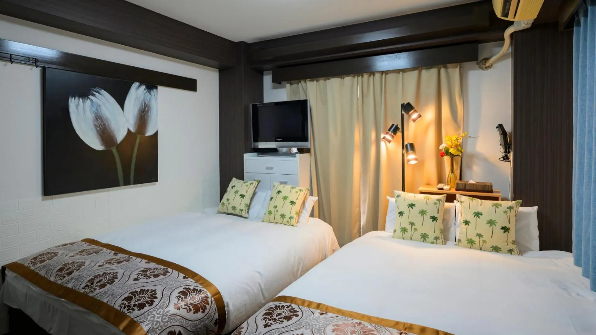 Apartment Hotel Aaron通天東 Osaka